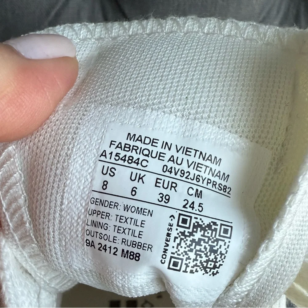 NEW Women’s Converse - Picture 8 of 9